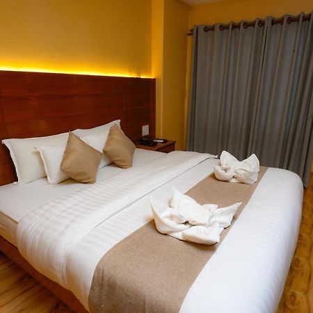 Hotel Chino Pokhara Exterior photo